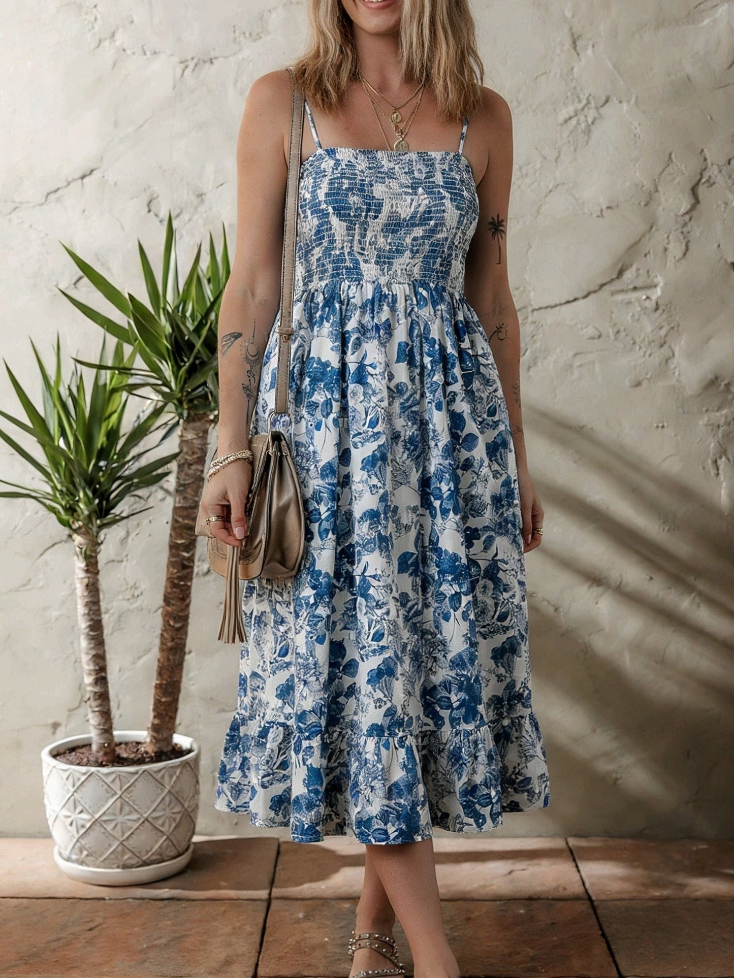 Zomerjurk met wilde blauwe hortensia's