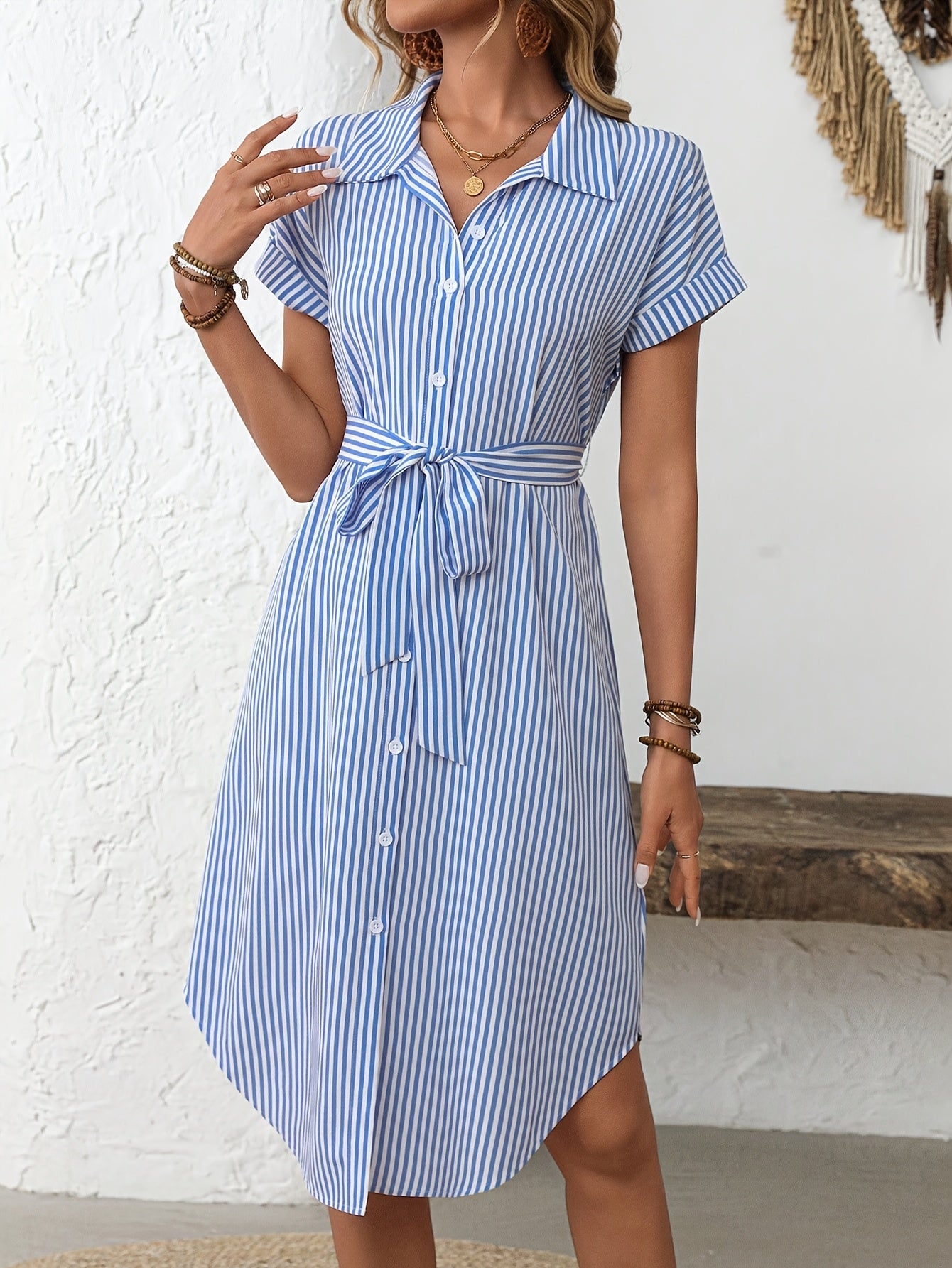 Giada - Elegante gestreepte midi-jurk voor dames met ceintuur