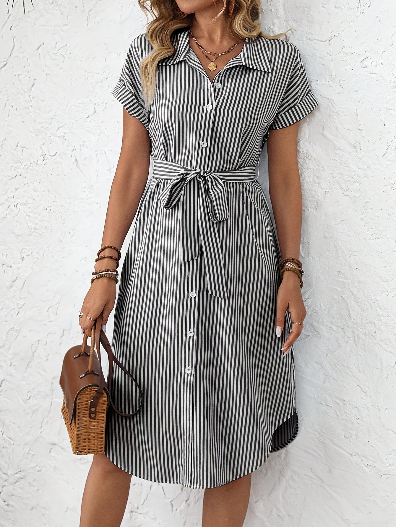 Giada - Elegante gestreepte midi-jurk voor dames met ceintuur