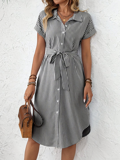 Giada - Elegante gestreepte midi-jurk voor dames met ceintuur