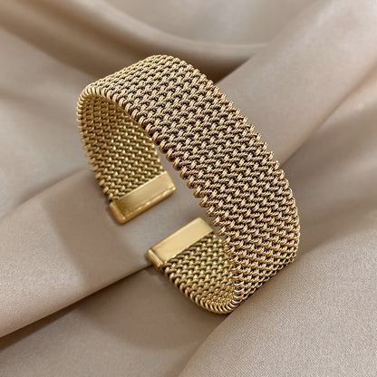 Elegant gevlochten armband - verstelbaar
