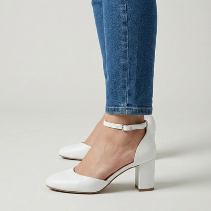 Alaya | Schoenen met hak en zilverkleurig riempje