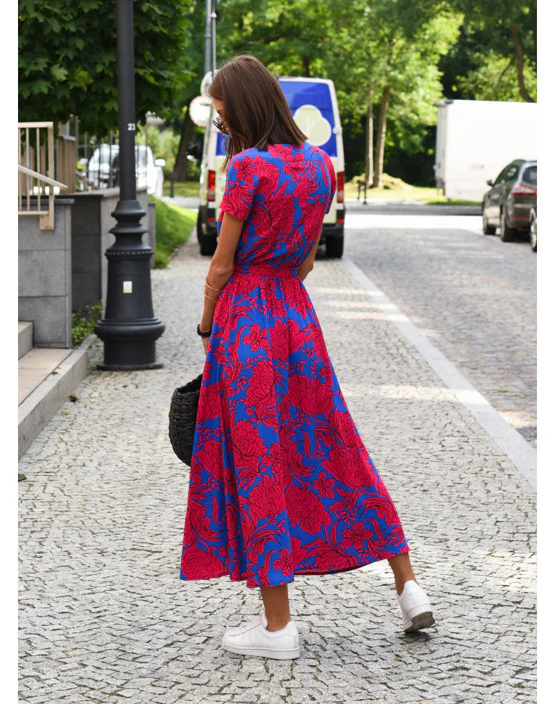 Julia - Elegante jurk met V-hals (decolleté) en modelerende snit