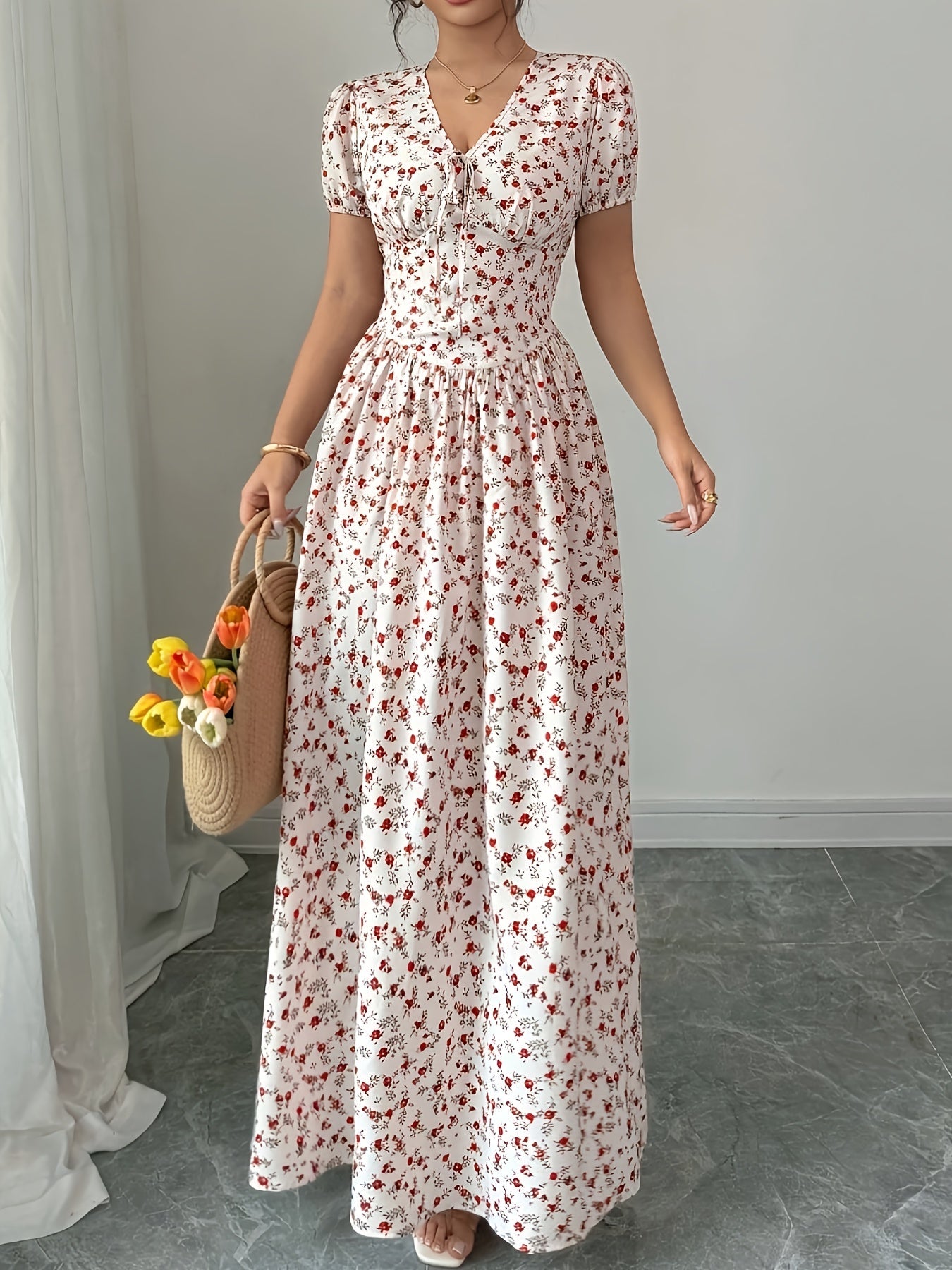 Maxi Abito con Piccoli Fiori di Papavero Rosso
