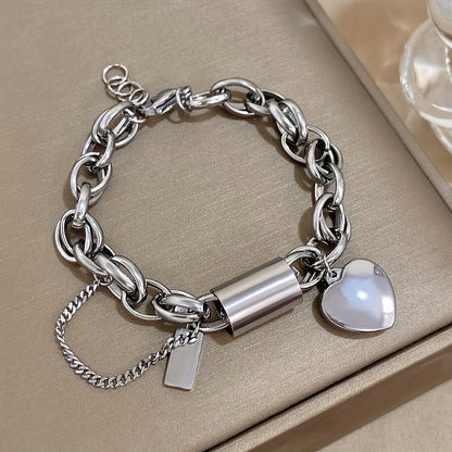 Armband met hartenhanger