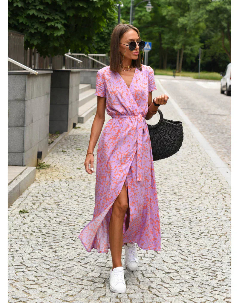Julia - Elegante jurk met V-hals (decolleté) en modelerende snit