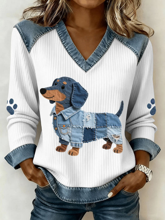 Sombra – Fortryllende gravhunde-dame-top med kunstnerisk denim-patchwork og V-udskæring